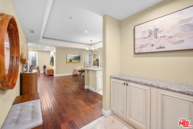 837 Crenshaw Boulevard 204, Los Angeles, CA 90005