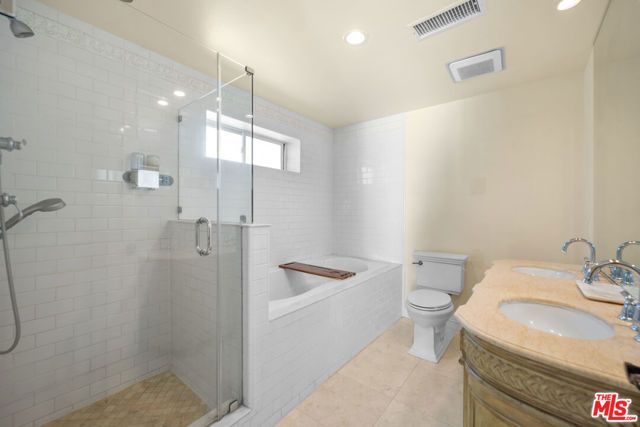 837 Crenshaw Boulevard 204, Los Angeles, CA 90005