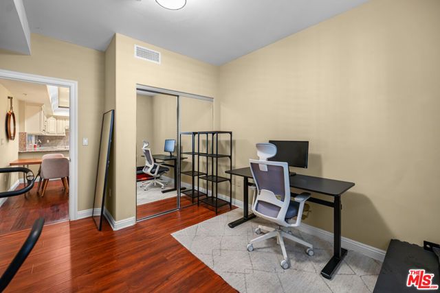 837 Crenshaw Boulevard 204, Los Angeles, CA 90005