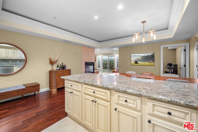 837 Crenshaw Boulevard 204, Los Angeles, CA 90005