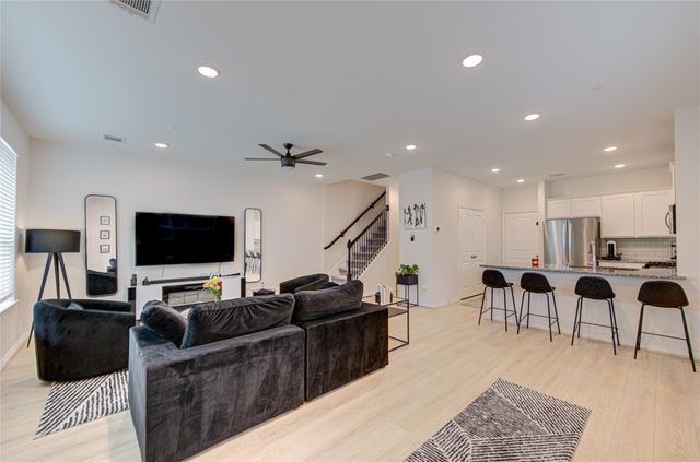 8030 Scanlan Trace, Missouri City, TX 77459