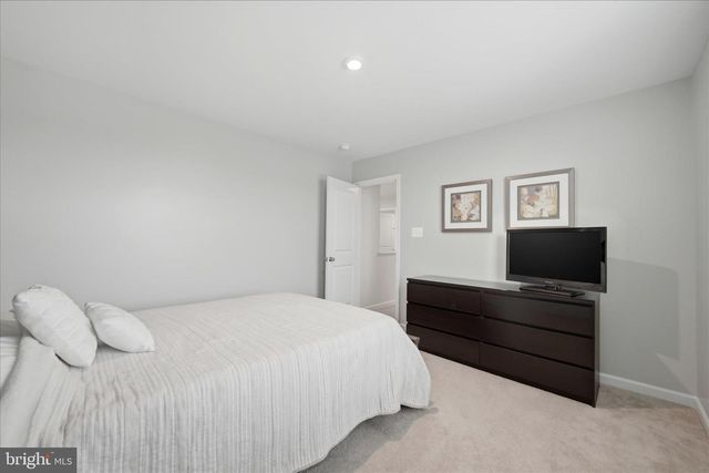 471 COVILLE ST, Middletown, VA 22645