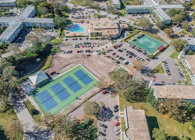 2404 FLORENTINE WAY 32, Clearwater, FL 33763