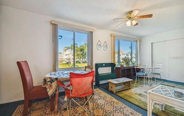 2404 FLORENTINE WAY 32, Clearwater, FL 33763