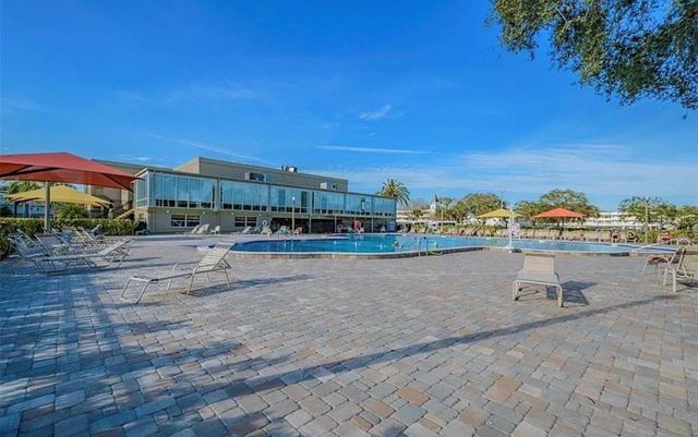 2404 FLORENTINE WAY 32, Clearwater, FL 33763