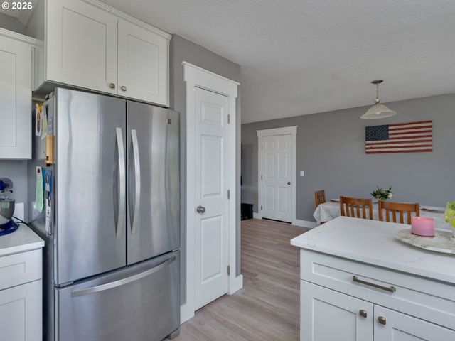 19775 Ne TRUNK Rd, Dundee, OR 97115