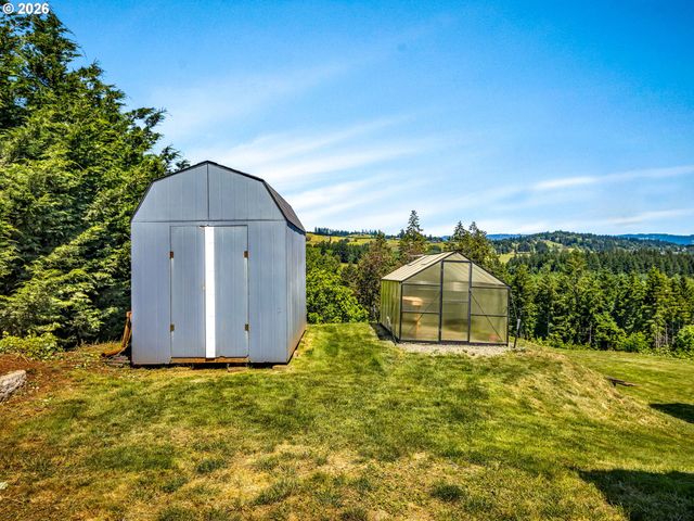 19775 Ne TRUNK Rd, Dundee, OR 97115