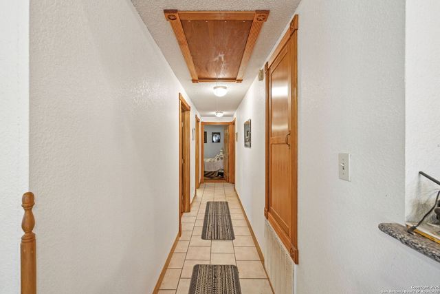 200 HIGHLAND DR, Bandera, TX 78003