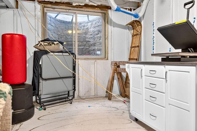 1408 W SENECA DRIVE, Appleton, WI 54914