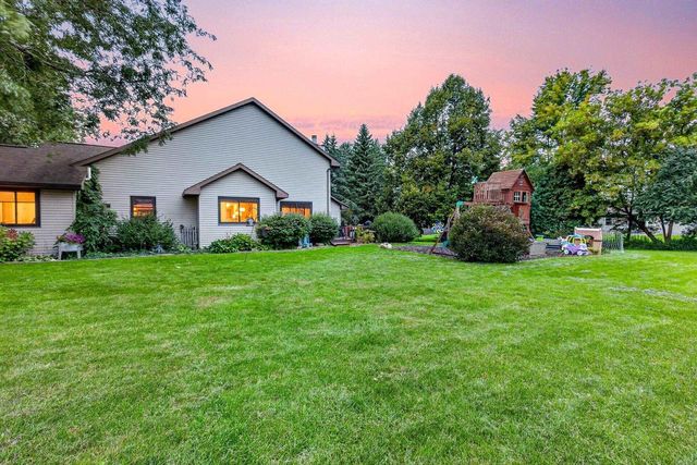 1408 W SENECA DRIVE, Appleton, WI 54914