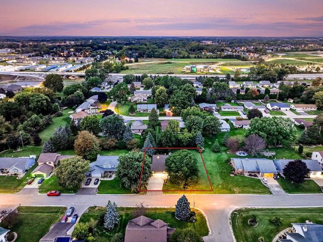 1408 W SENECA DRIVE, Appleton, WI 54914