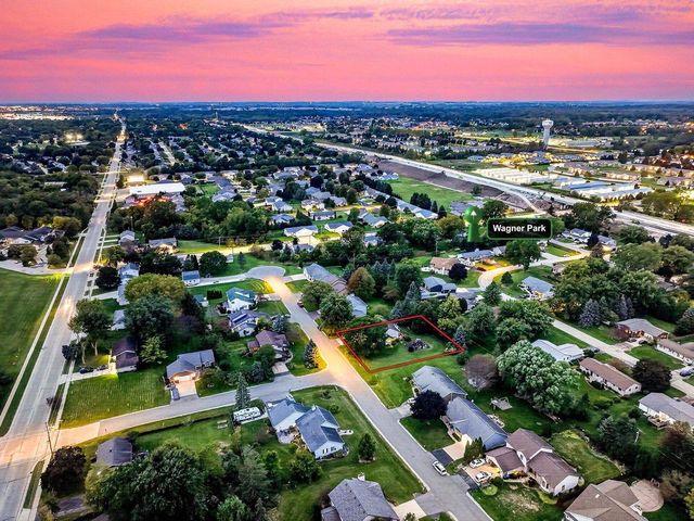 1408 W SENECA DRIVE, Appleton, WI 54914