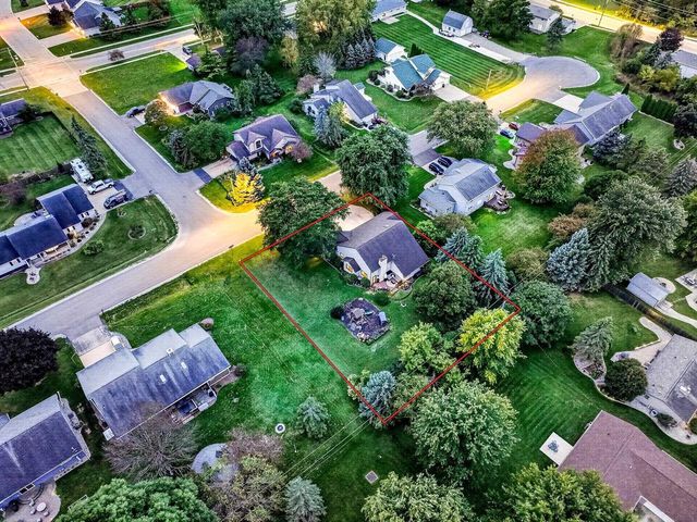 1408 W SENECA DRIVE, Appleton, WI 54914