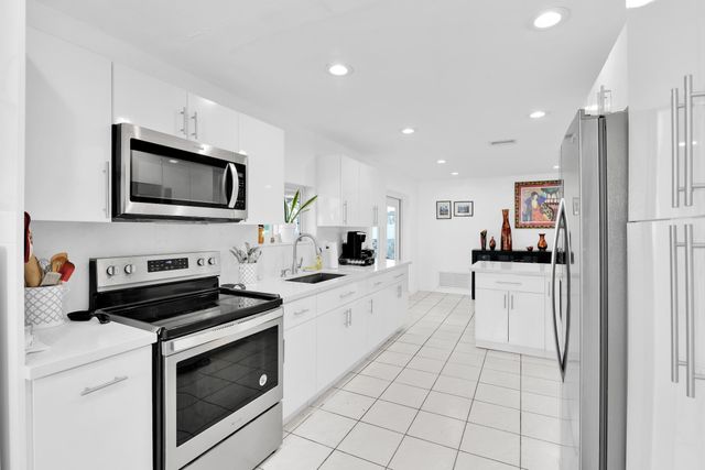9473 SW 51ST Street, Cooper City, FL 33328