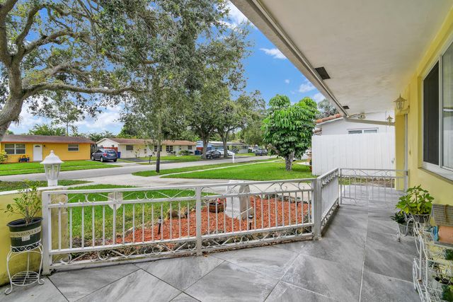 9473 SW 51ST Street, Cooper City, FL 33328