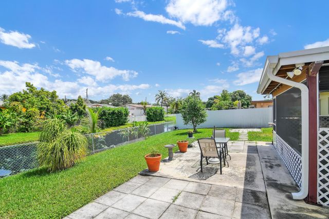 9473 SW 51ST Street, Cooper City, FL 33328