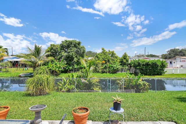 9473 SW 51ST Street, Cooper City, FL 33328