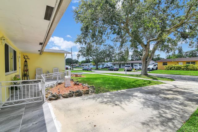 9473 SW 51ST Street, Cooper City, FL 33328