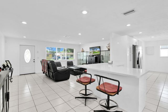 9473 SW 51ST Street, Cooper City, FL 33328
