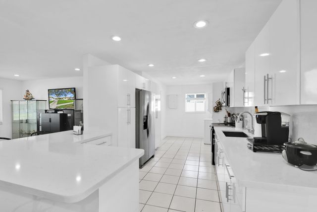 9473 SW 51ST Street, Cooper City, FL 33328