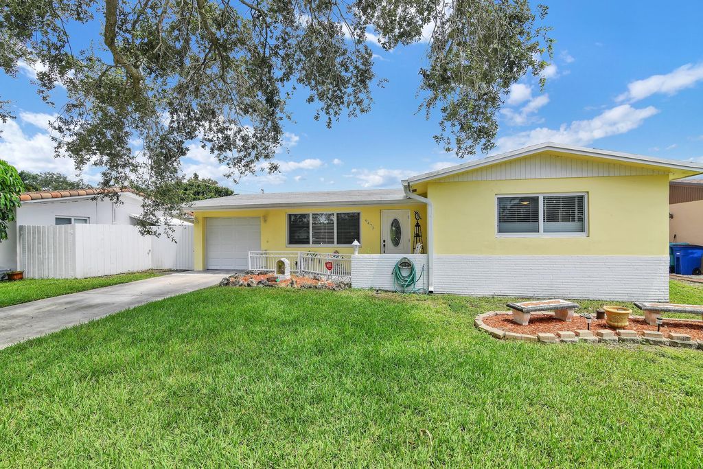 9473 SW 51ST Street, Cooper City, FL 33328