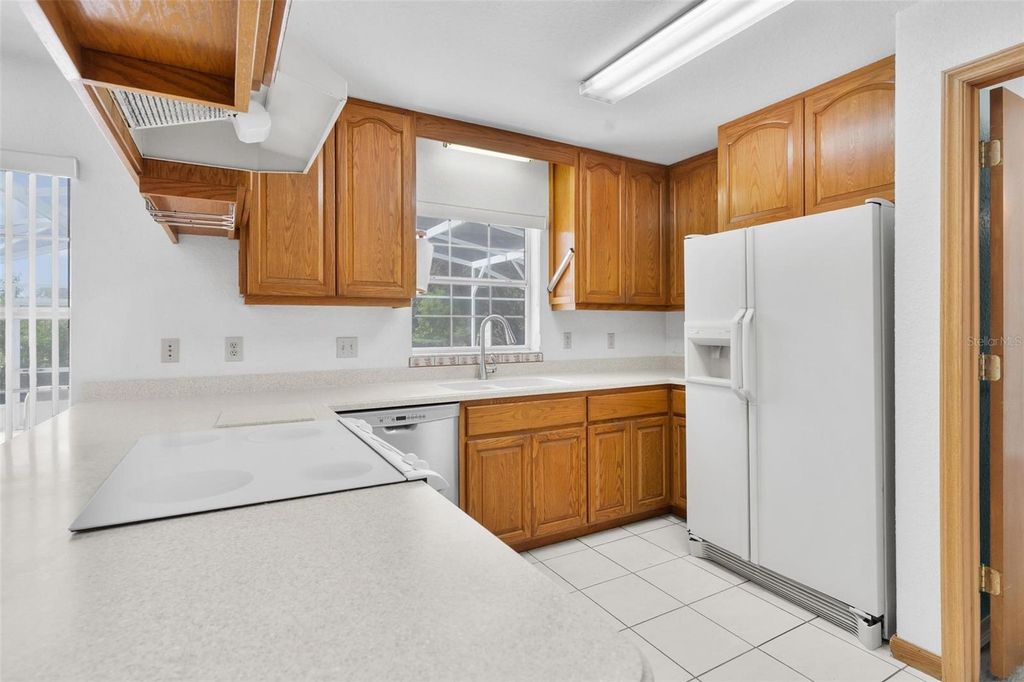 Image 20 of property listing at 12130 NEST COURT, Grand Island, FL 32735