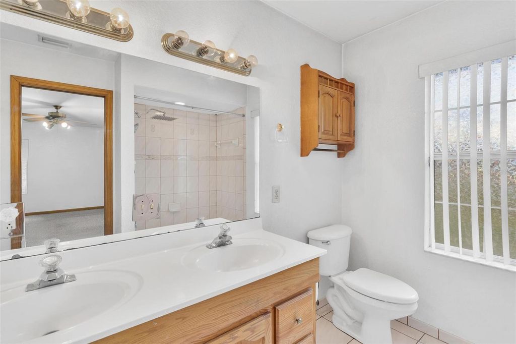 Image 28 of property listing at 12130 NEST COURT, Grand Island, FL 32735