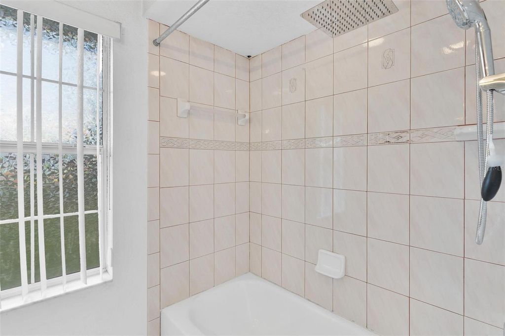 Image 29 of property listing at 12130 NEST COURT, Grand Island, FL 32735