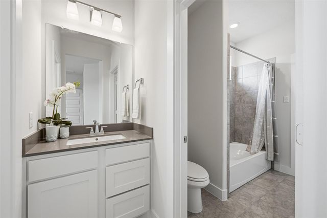 1235 Mcmurtry Ridge Drive, Katy, TX 77494