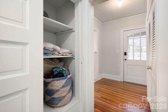 17 Vandalia Avenue, Asheville, NC 28806