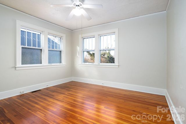 17 Vandalia Avenue, Asheville, NC 28806