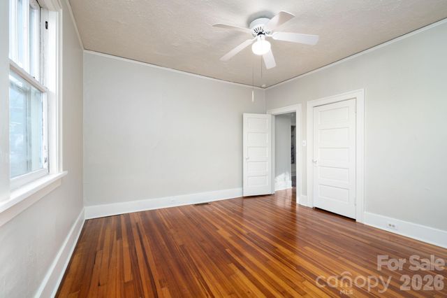 17 Vandalia Avenue, Asheville, NC 28806