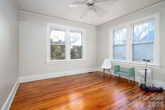 17 Vandalia Avenue, Asheville, NC 28806