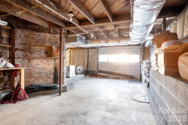 17 Vandalia Avenue, Asheville, NC 28806