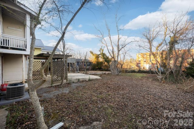 17 Vandalia Avenue, Asheville, NC 28806