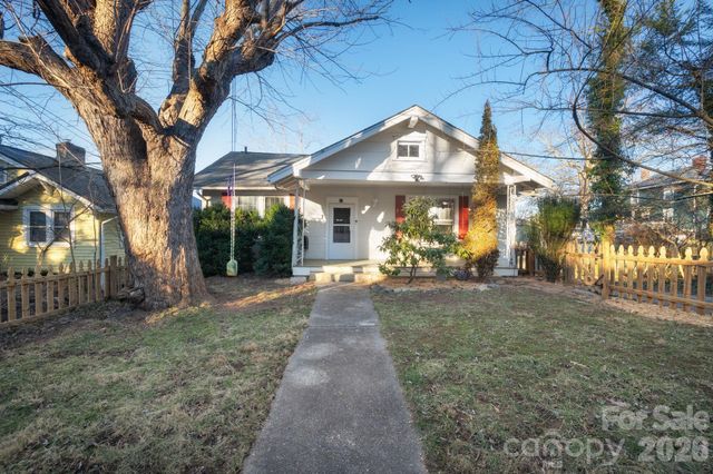 17 Vandalia Avenue, Asheville, NC 28806