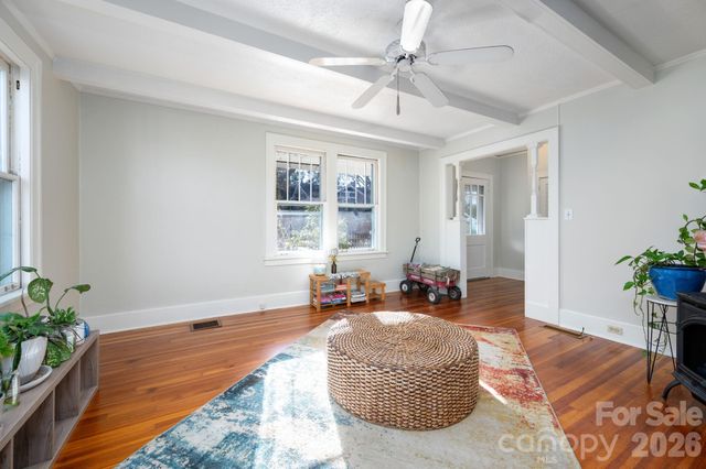 17 Vandalia Avenue, Asheville, NC 28806