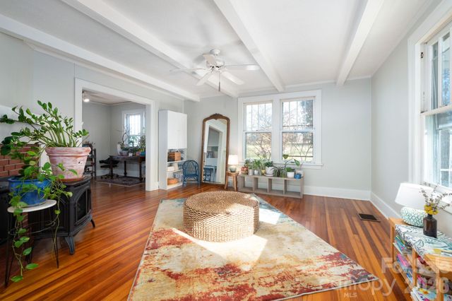 17 Vandalia Avenue, Asheville, NC 28806