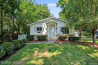 5096 Walker Drive, Brighton Township, MI 48114