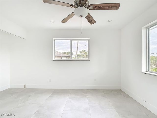 497 Lake Murex CIR, Sanibel, FL 33957