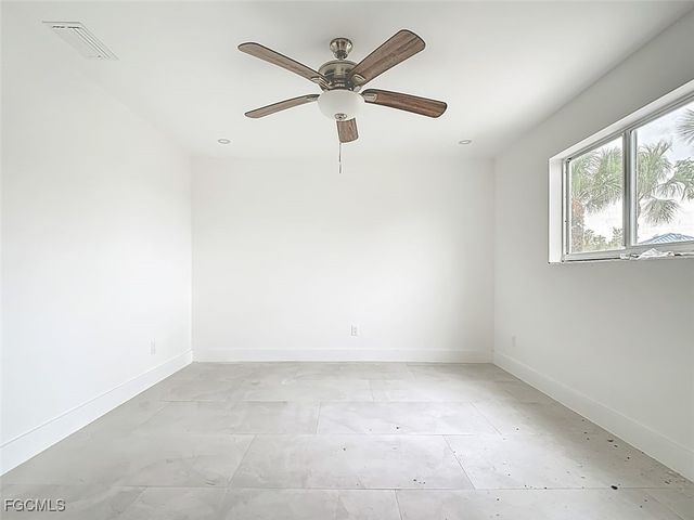 497 Lake Murex CIR, Sanibel, FL 33957