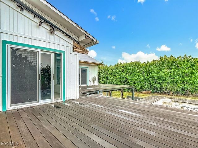 497 Lake Murex CIR, Sanibel, FL 33957