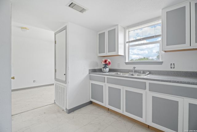 12160 Interstate 10, Converse, TX 78109