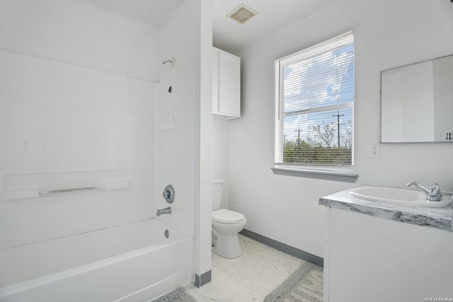 12160 Interstate 10, Converse, TX 78109