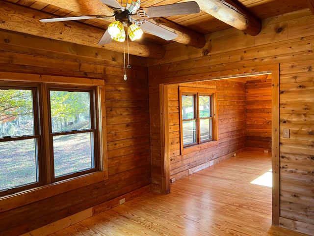 103 CRYSTAL LN, Faber, VA 22938