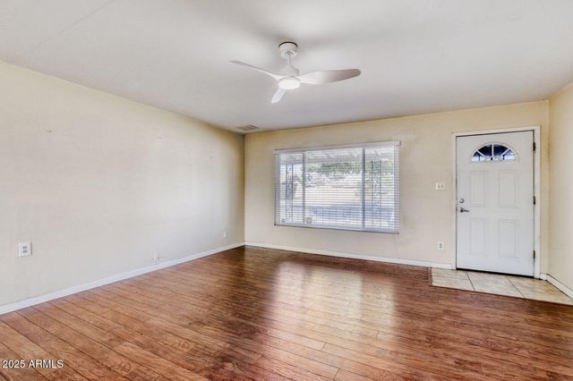 4025 W CLAREMONT Street, Phoenix, AZ 85019