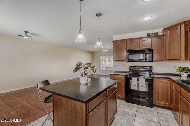 4025 W CLAREMONT Street, Phoenix, AZ 85019