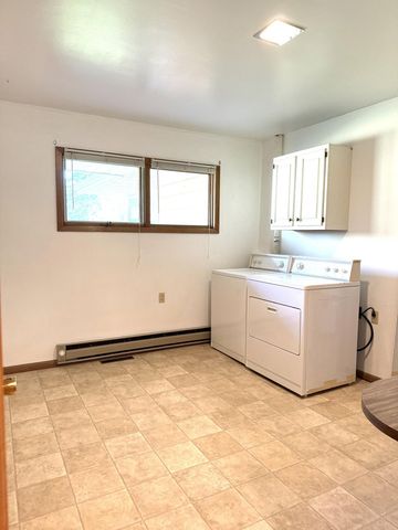 411 8th Street NE, Fosston, MN 56542