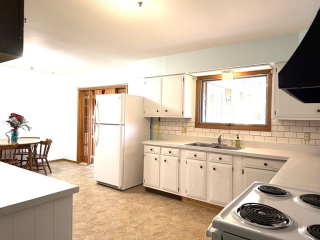 411 8th Street NE, Fosston, MN 56542