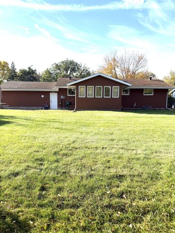 411 8th Street NE, Fosston, MN 56542
